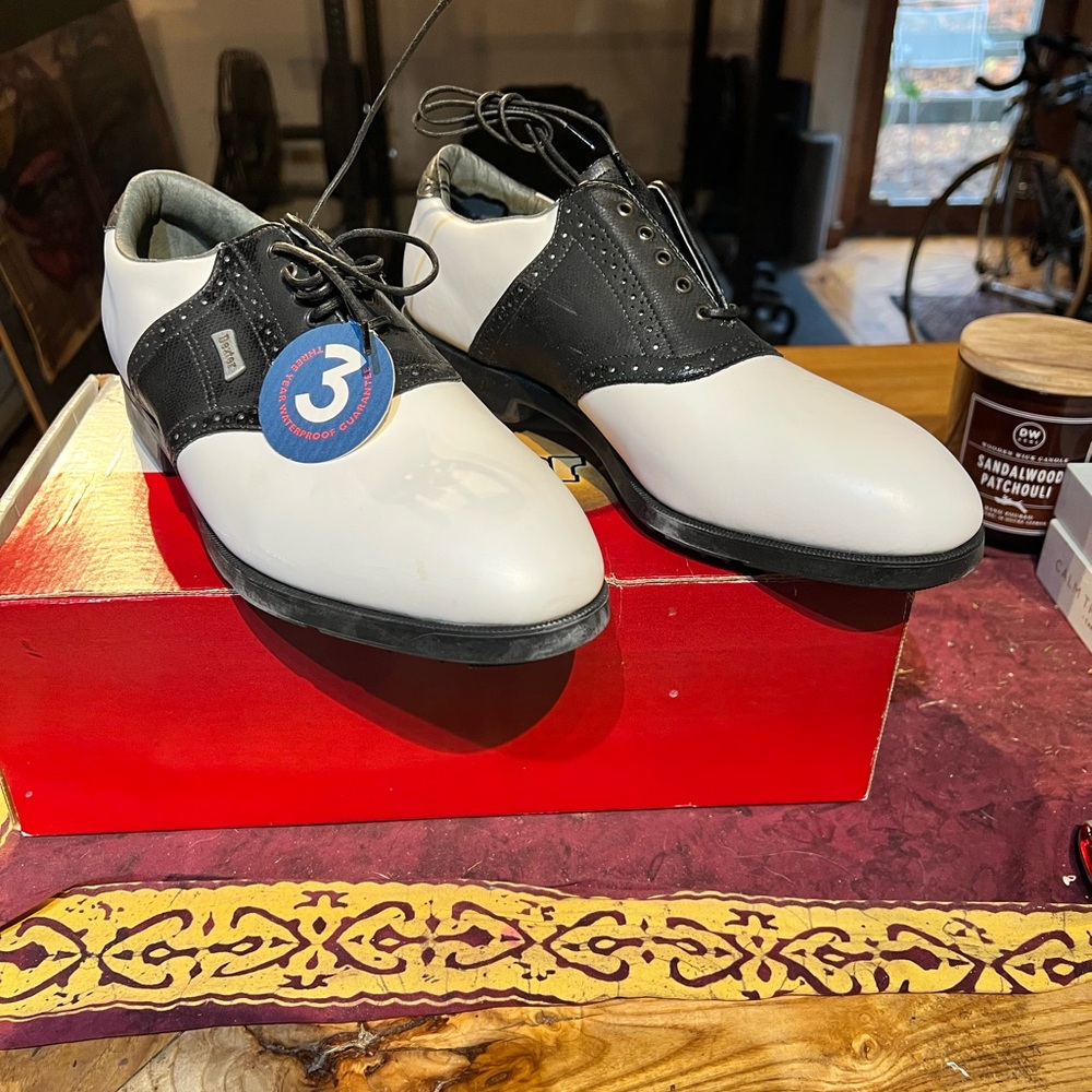 Dexter Black and White Men's Oxfords